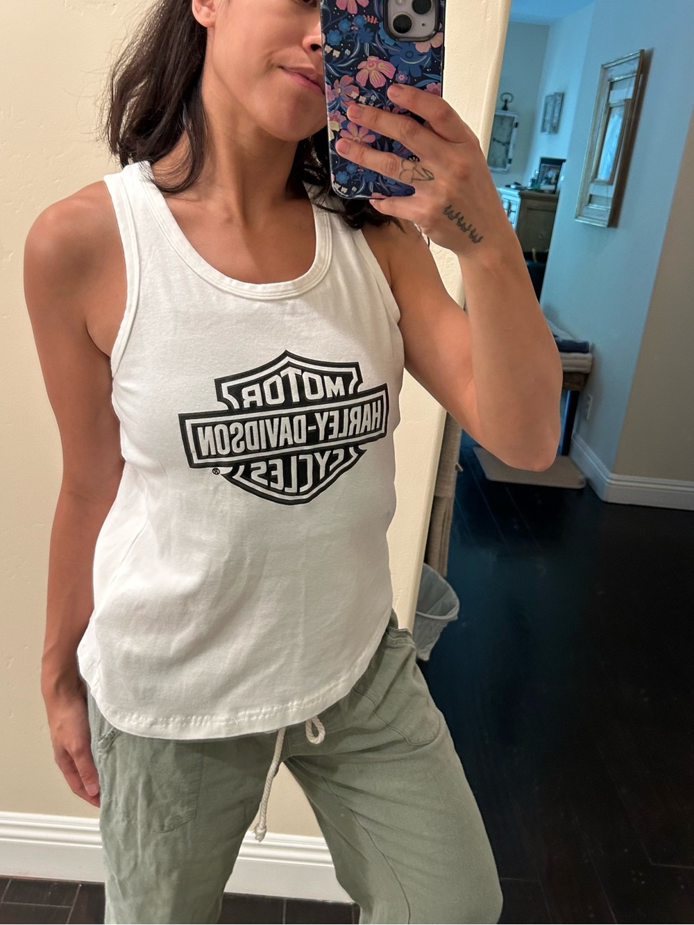 Harley-Davidson Women’s White Tank Top Bundle - Picture 5 of 10